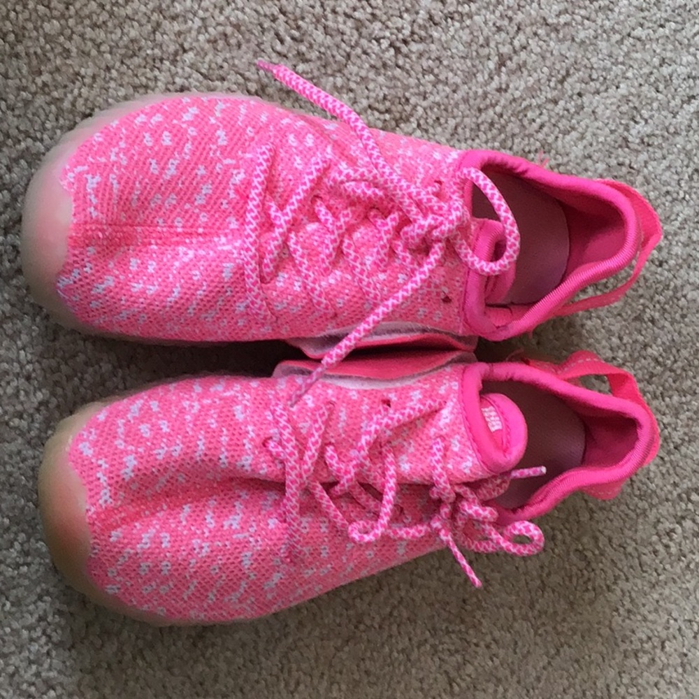 SNEAKERS -PINK GLOW MESH- SIZE 3